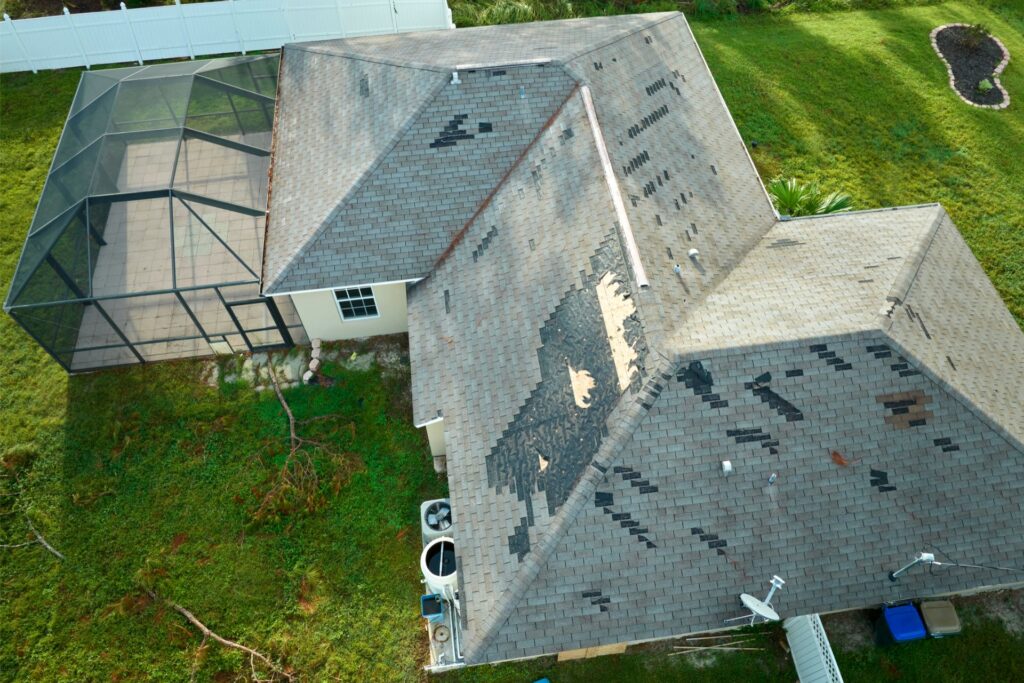 Getting Homeowner's Insurance to Cover A Roof Replacement in Largo